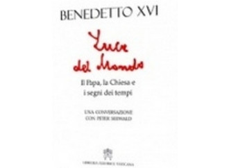 Il Vaticano: libro del Papa,
basta strumentalizzazioni